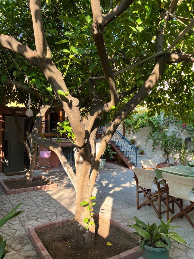 Cosy Guesthouse-Souterrain With Garden In City Center Corinth Zewnętrze zdjęcie