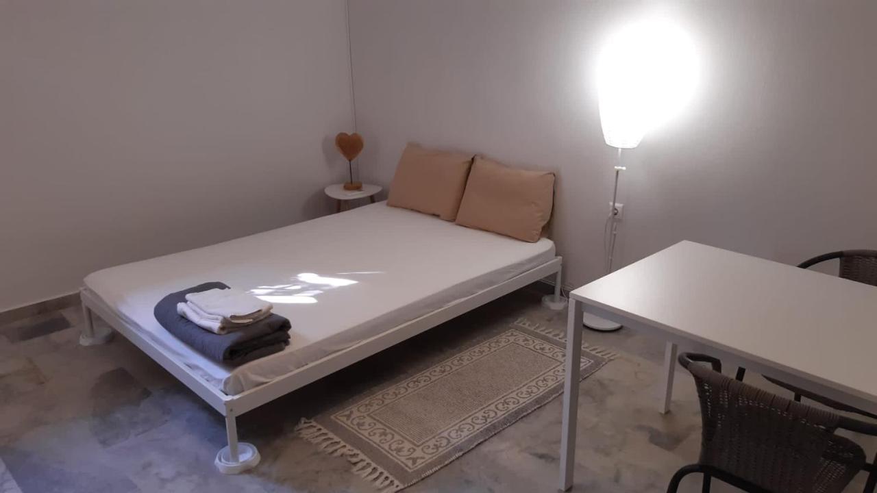 Cosy Guesthouse-Souterrain With Garden In City Center Corinth Zewnętrze zdjęcie