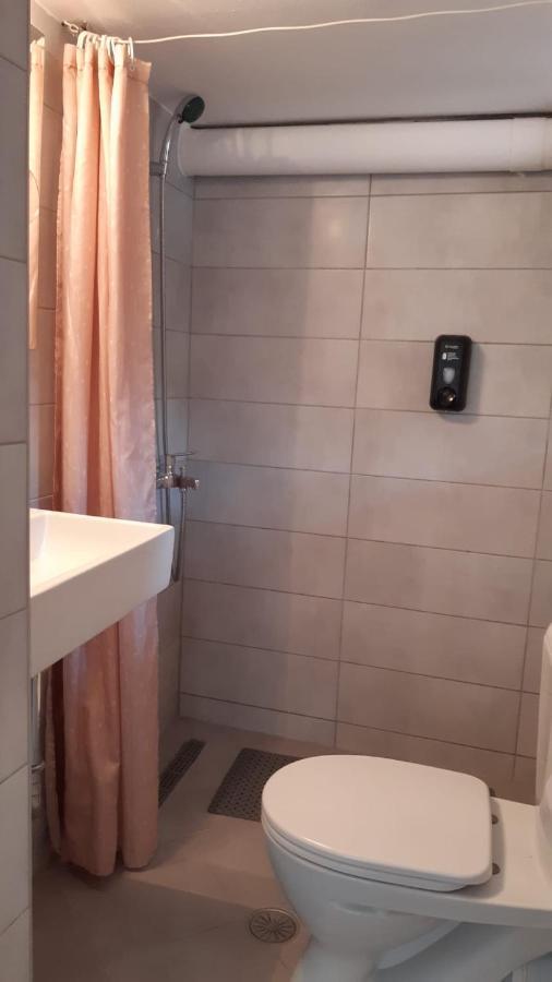 Cosy Guesthouse-Souterrain With Garden In City Center Corinth Zewnętrze zdjęcie